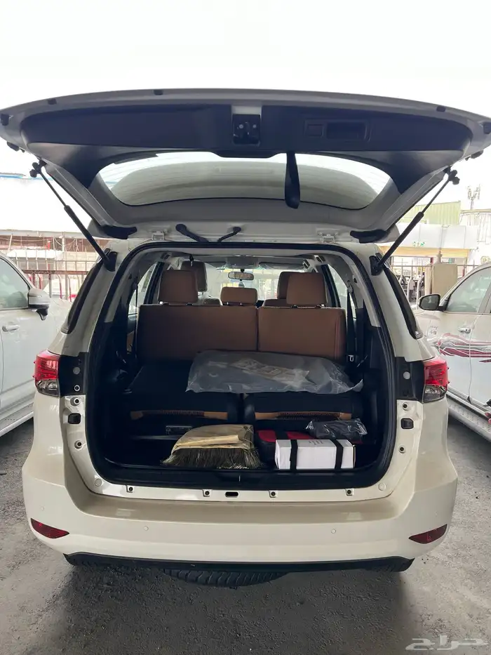 تويوتا فورتشنر 2025VX 5