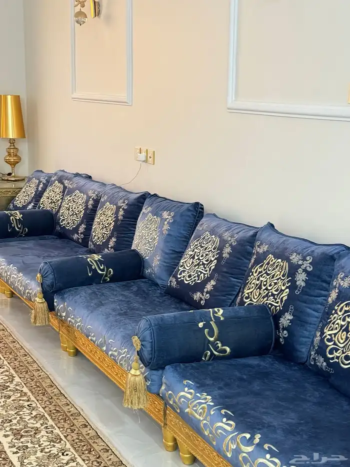 كنب فرشة طاوله 3