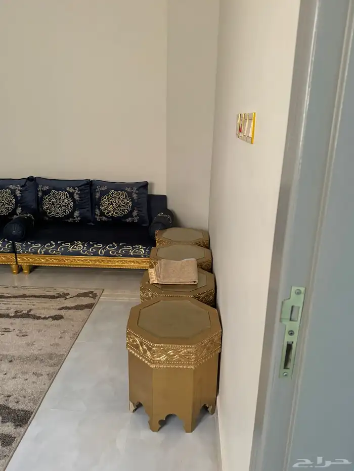 كنب فرشة طاوله 9