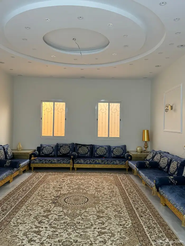 كنب فرشة طاوله 1
