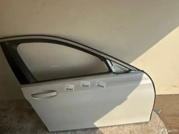 باب بي ام يمين اصلي وكاله كامل اغراضه ومرايه يمين فل 0