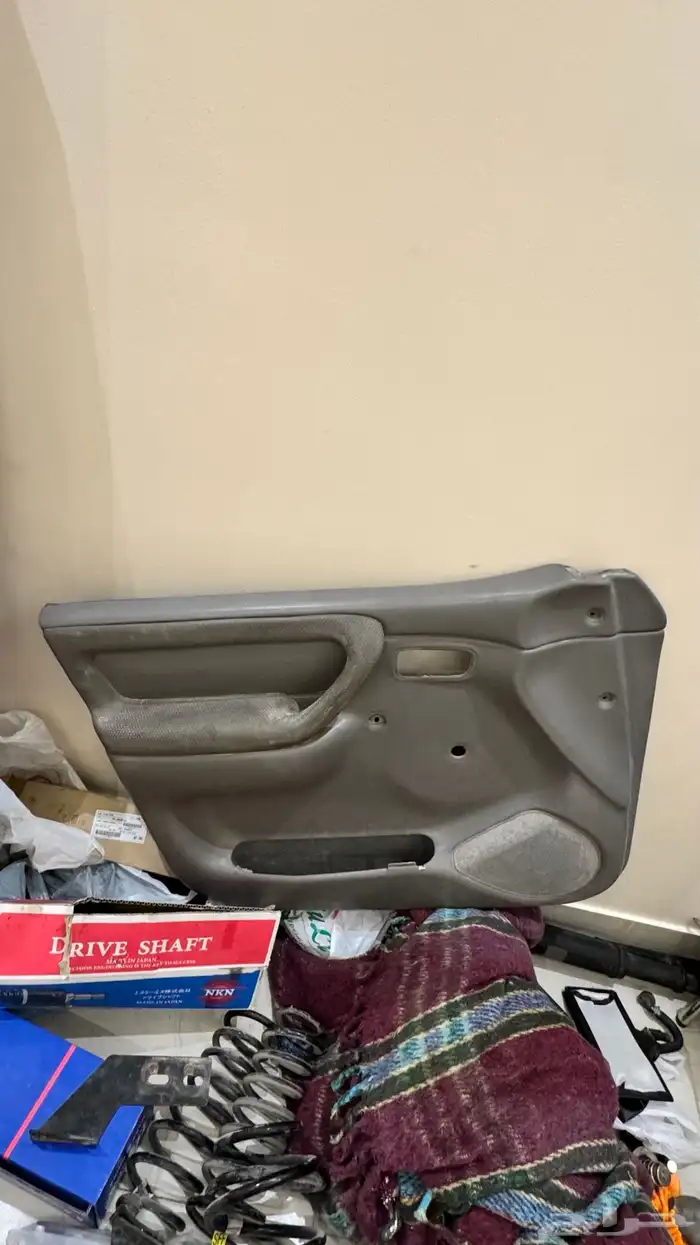 للبيع قطع جيب صالون لاند كروزر 98-2007 0