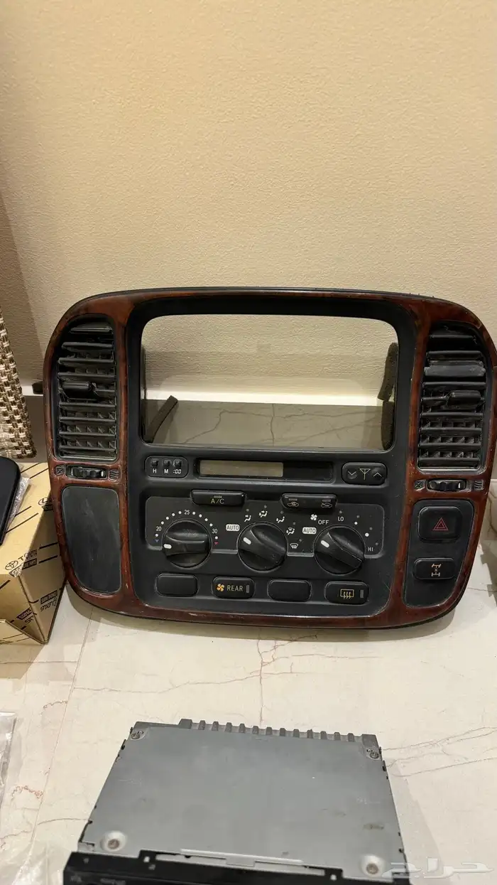 للبيع قطع جيب صالون لاند كروزر 98-2007 23