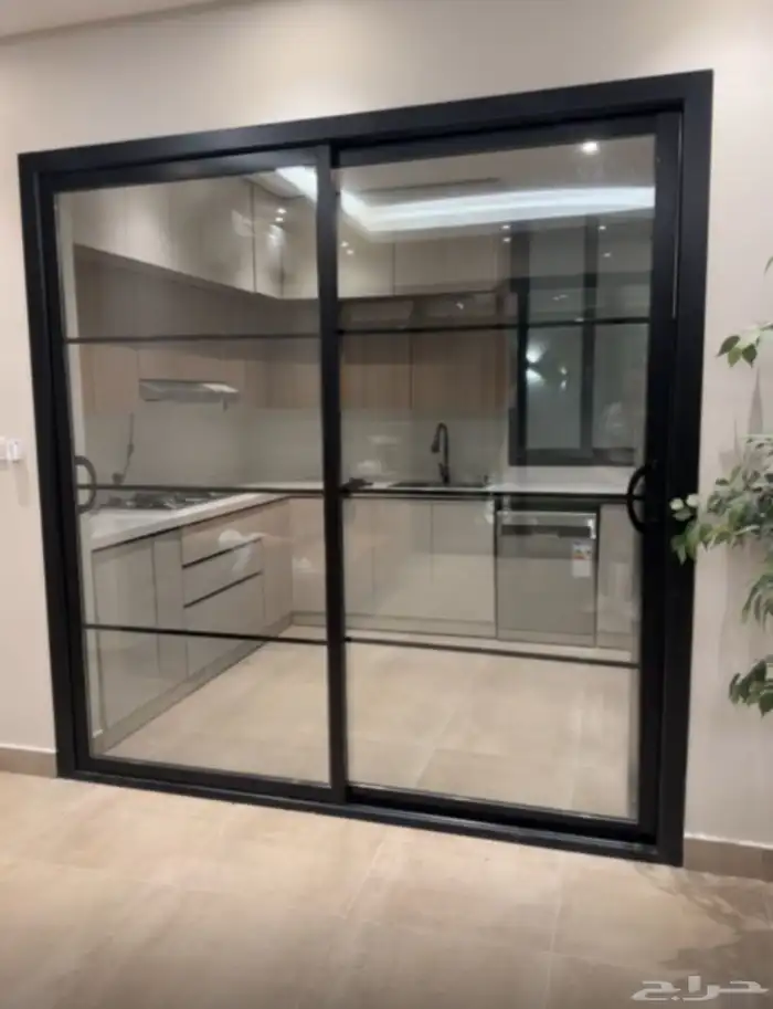 ابواب الزجاج والالمنيوم شغل ممتاز وبافضل الاسعار 0