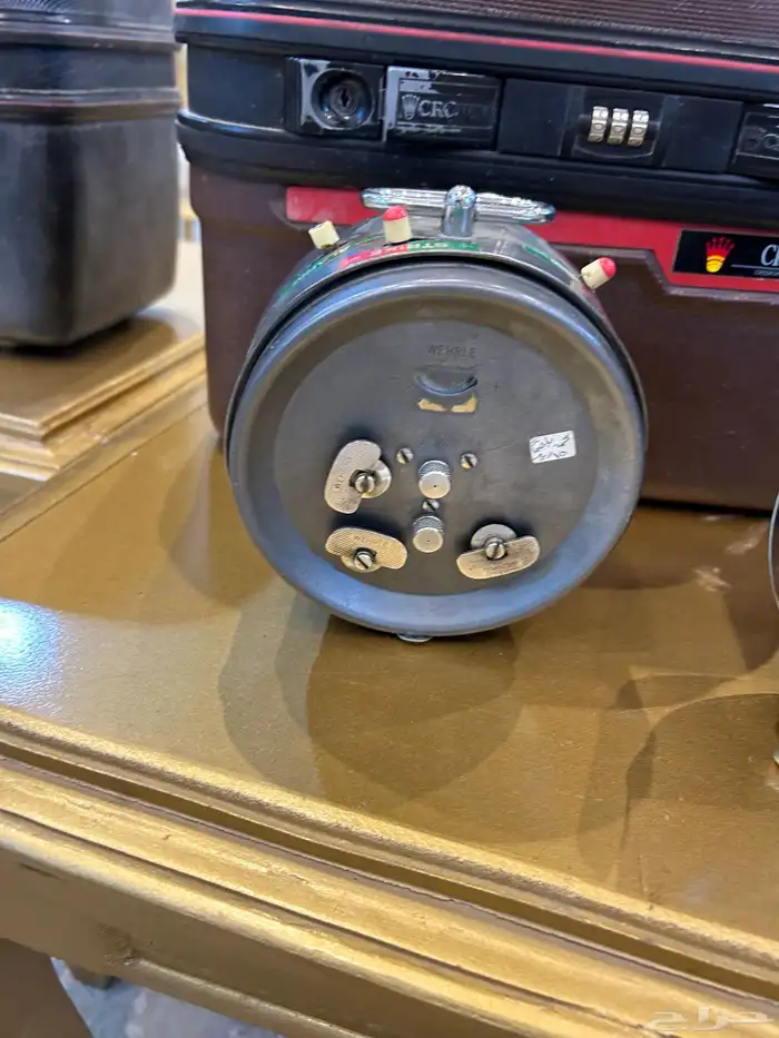 شنط العروس نسائيه قديمه منها نوع كراون وساعه المانيه 6