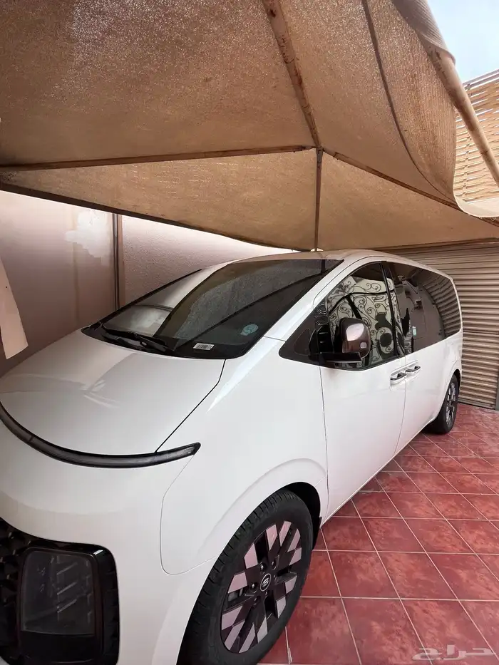 هيونداي ستاريا 2023 فل كامل تم البيع 0