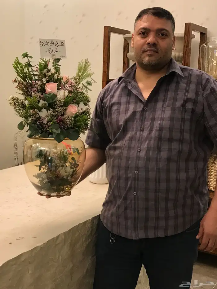 منسق ورد وخطاط مصري خبره8سنوات 30
