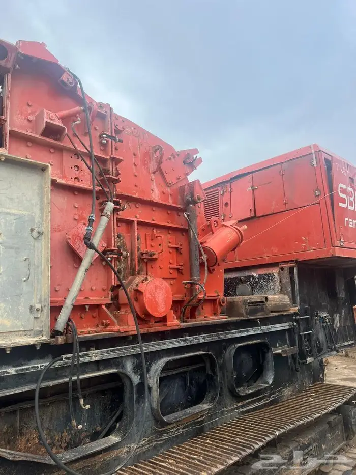 للبيع كسارة جنزير متنقله SBM 1