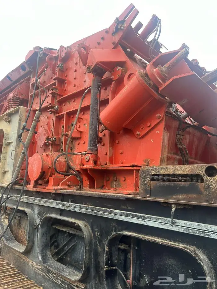 للبيع كسارة جنزير متنقله SBM 3