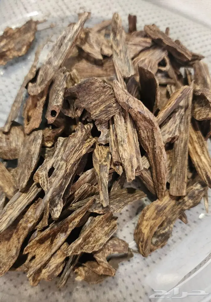 عود ماليزي قديم جدا درجته دبل سوبر 1