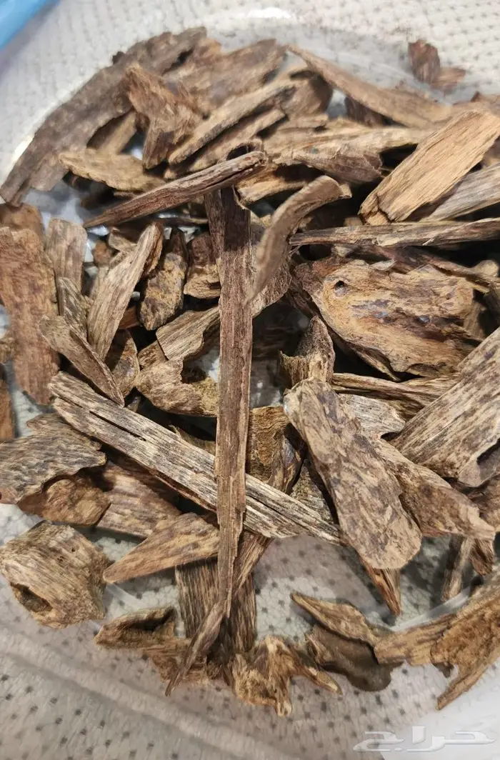 عود ماليزي قديم جدا درجته دبل سوبر 2