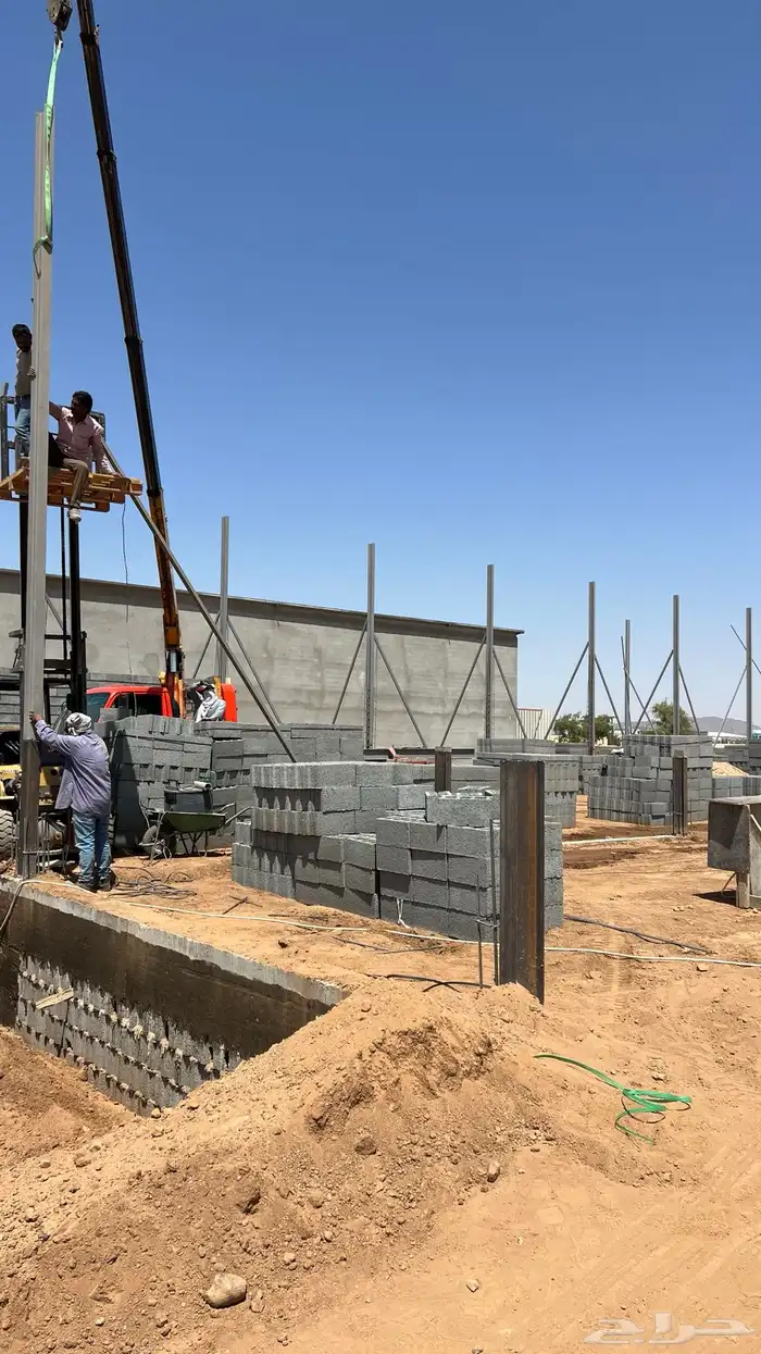 إنشاء وتنفيذ مستودعات نموذجية نجران 7