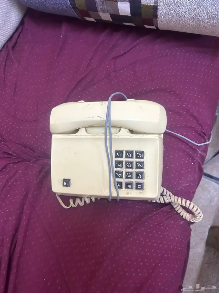 هاتف الاتصالات السعودي القديم 1