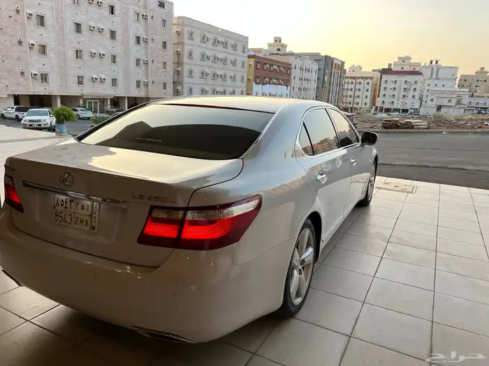 لكزس L460 وكاااله ممشى قليل (( تم الببع )) 15