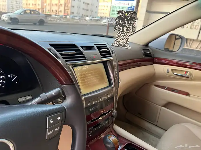 لكزس L460 وكاااله ممشى قليل (( تم الببع )) 22