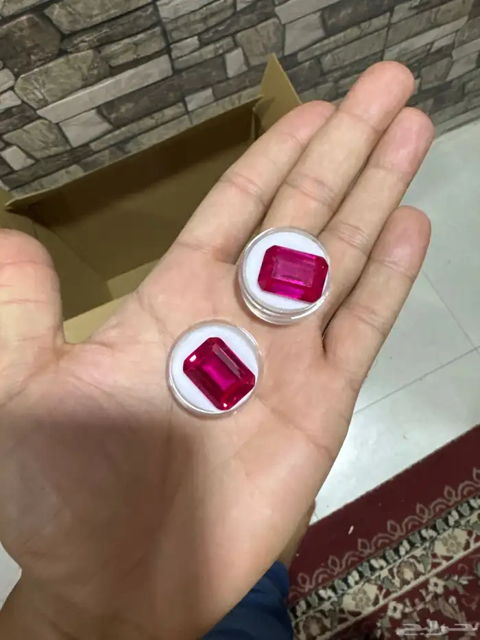 احجار كريمه اصليه ياقوت وزمرد وزبرجد 4