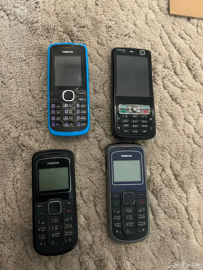 أجهزه قديمه ونضيفه وفي الذمه 2