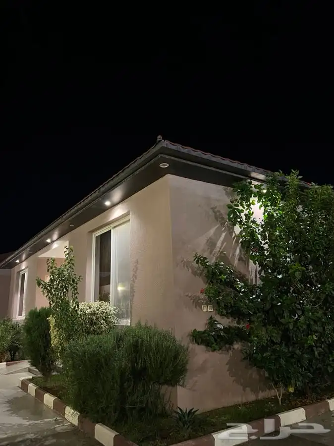 شاليهات واستراحات وفلل منتجع إطلالة الورد2 10