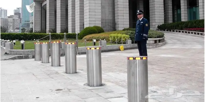 مصدات هيدروليكية وحواجز امنيه هيدروليكيه وارضيه 3