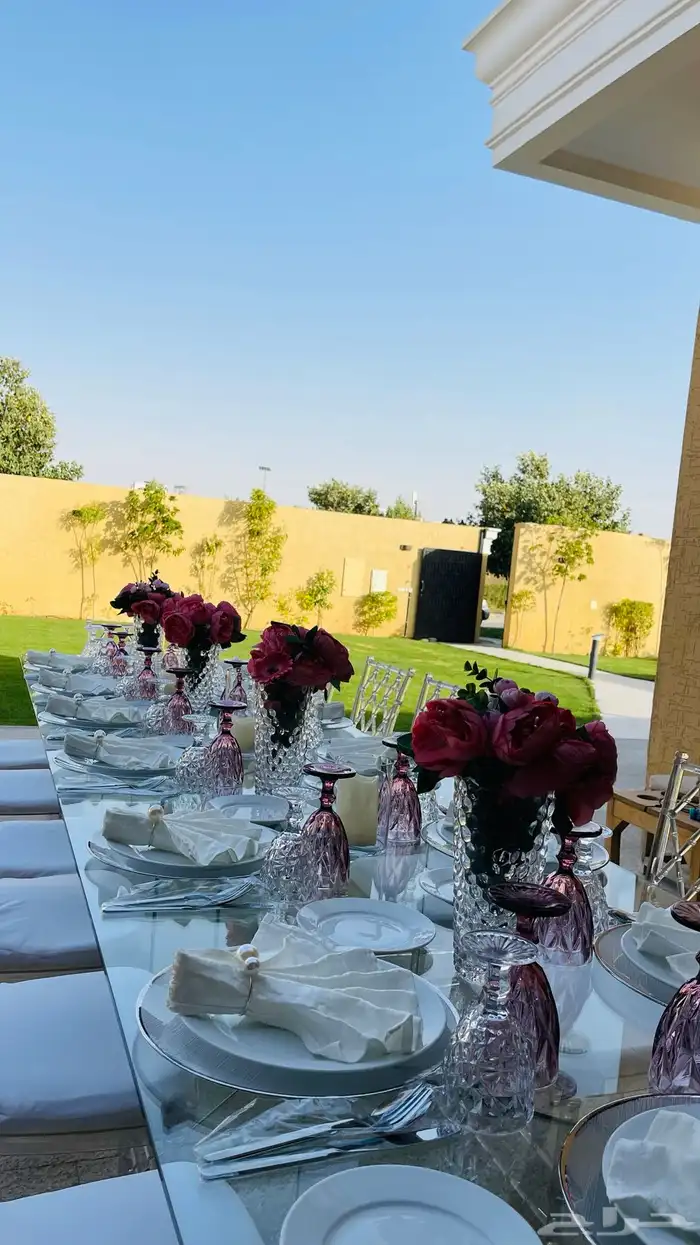 طاولات طعام تاجير 4