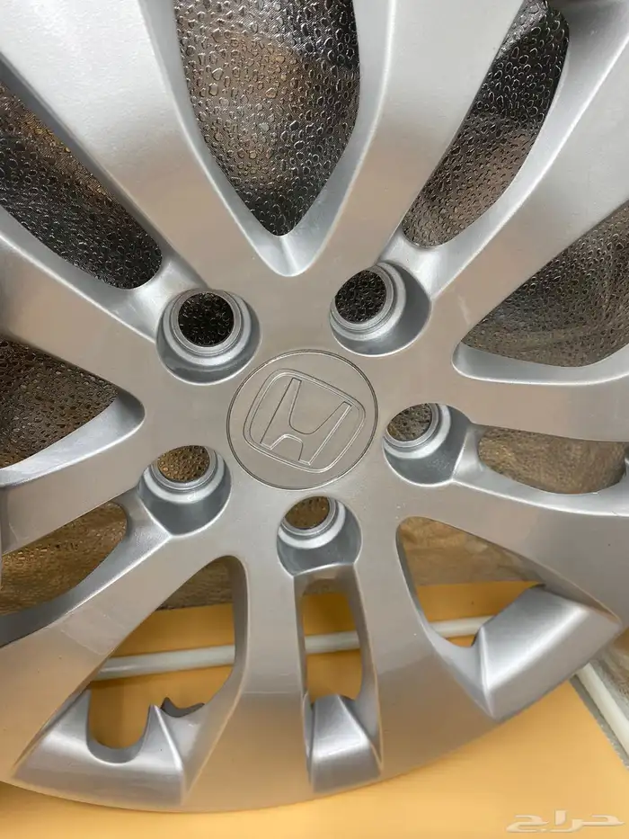 اكورد 2017-2013 ( طقم طيس اصلي وكالة) 3