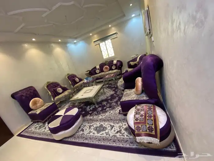 كنب للبيع وبسعر مميز و رخيص ومناسب جدا  300 0