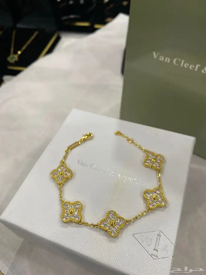 علب ماركات 20