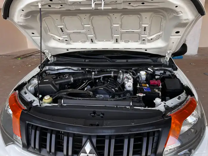 مستوبيشي L200 غمارة بنزين 17