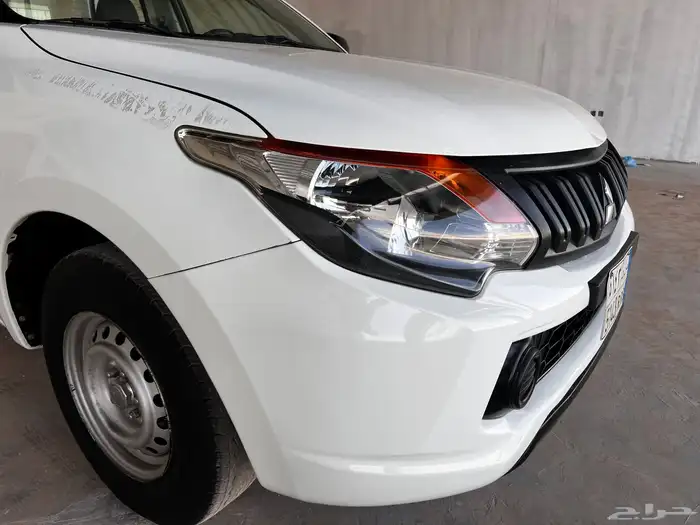 مستوبيشي L200 غمارة بنزين 8