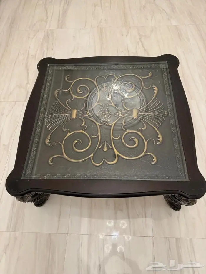 طاولة كبيره وطاولات خدمة 2