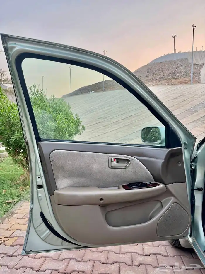 كامري 2002 بلد ( مباع ) 38