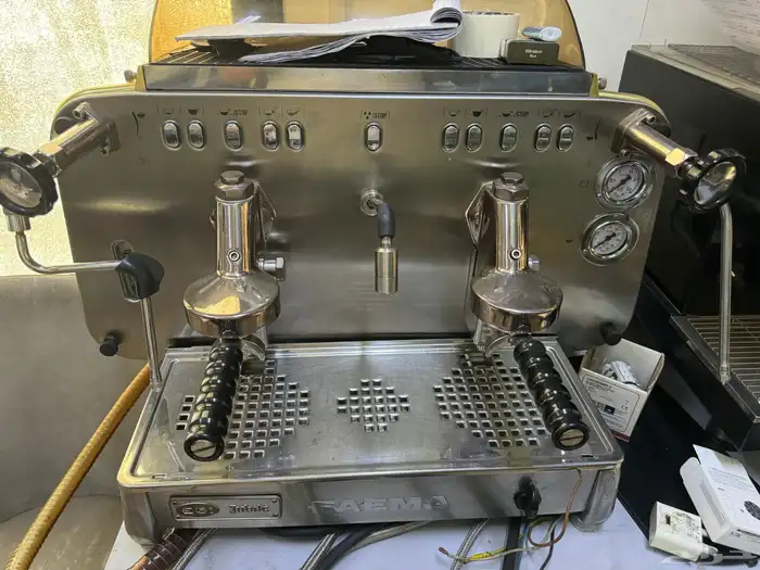 مكاين قهوة اسبريسو ايطالي مستهمل نضيف شبه جديد 15