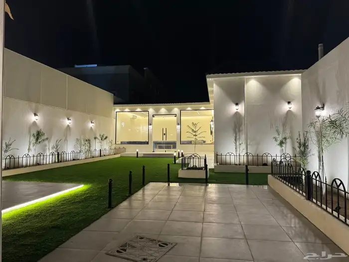 استراحة للبيع في خميس مشيط 0