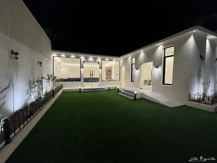 استراحة للبيع في خميس مشيط 5