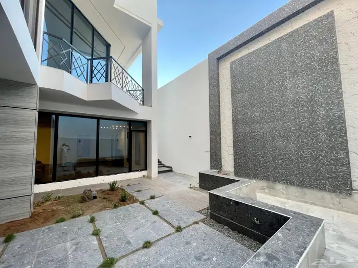 فلة عمارة كبيرة للإيجار 1