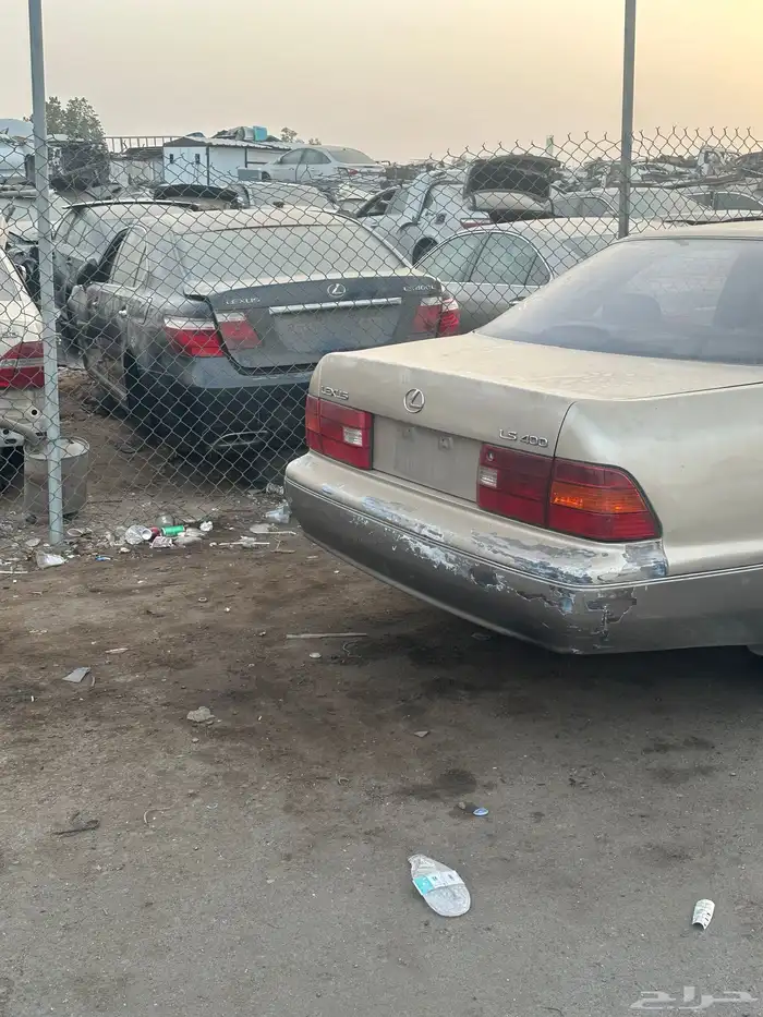 قطع غيار تشليح لكزس LS400 موديل 96 3