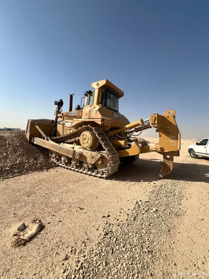 بلدوزر d9r للايجار 2