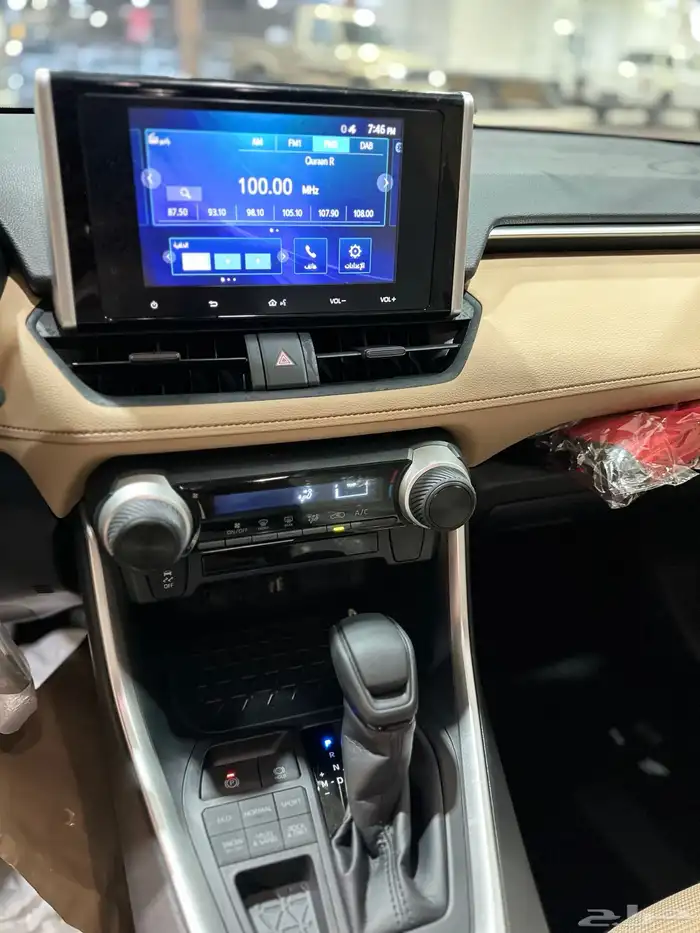 تويوتا راف فور ستاندر LE بنزين دفع رباعي 2024 8