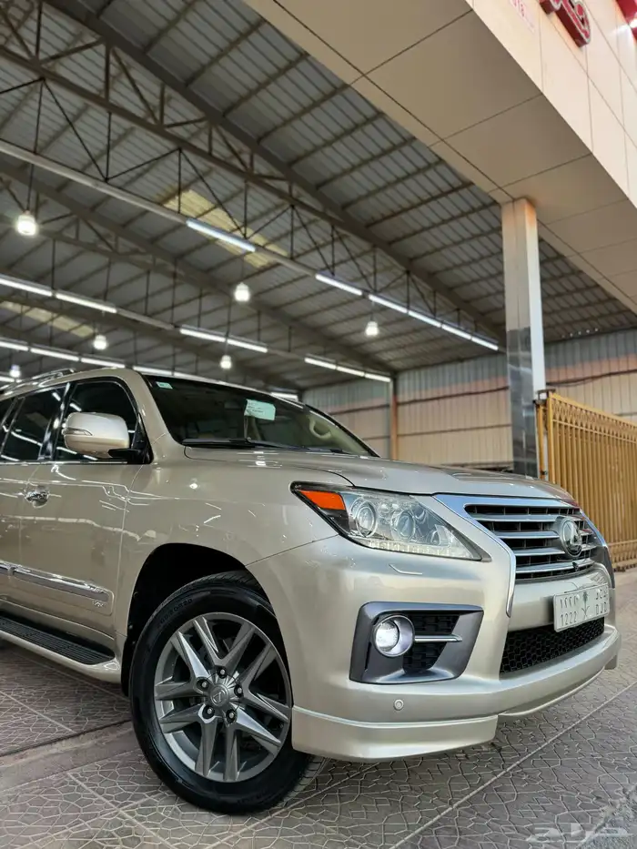 لكزس 2013 سعودي (( LX570 )) (( تم البيع )) 8