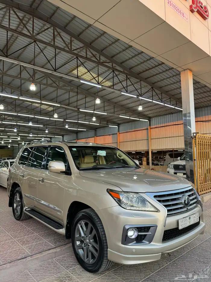 لكزس 2013 سعودي (( LX570 )) (( تم البيع )) 5