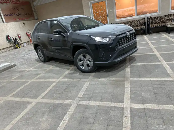 تويوتا راف فور ستاندر LE بنزين دفع رباعي 2024 3
