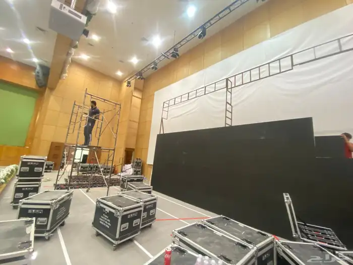 بيع وتأجير شاشات تفاعليه وشاشات عرض p2 و p3 تنظيم فعاليات 6