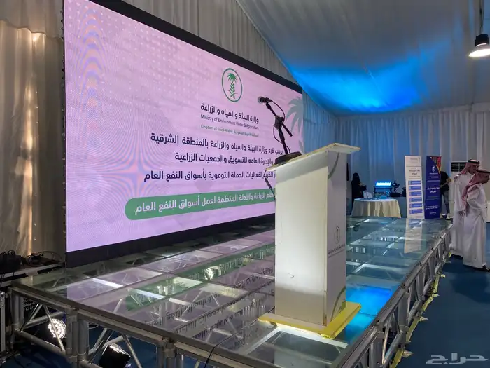 بيع وتأجير شاشات تفاعليه وشاشات عرض p2 و p3 تنظيم فعاليات 3