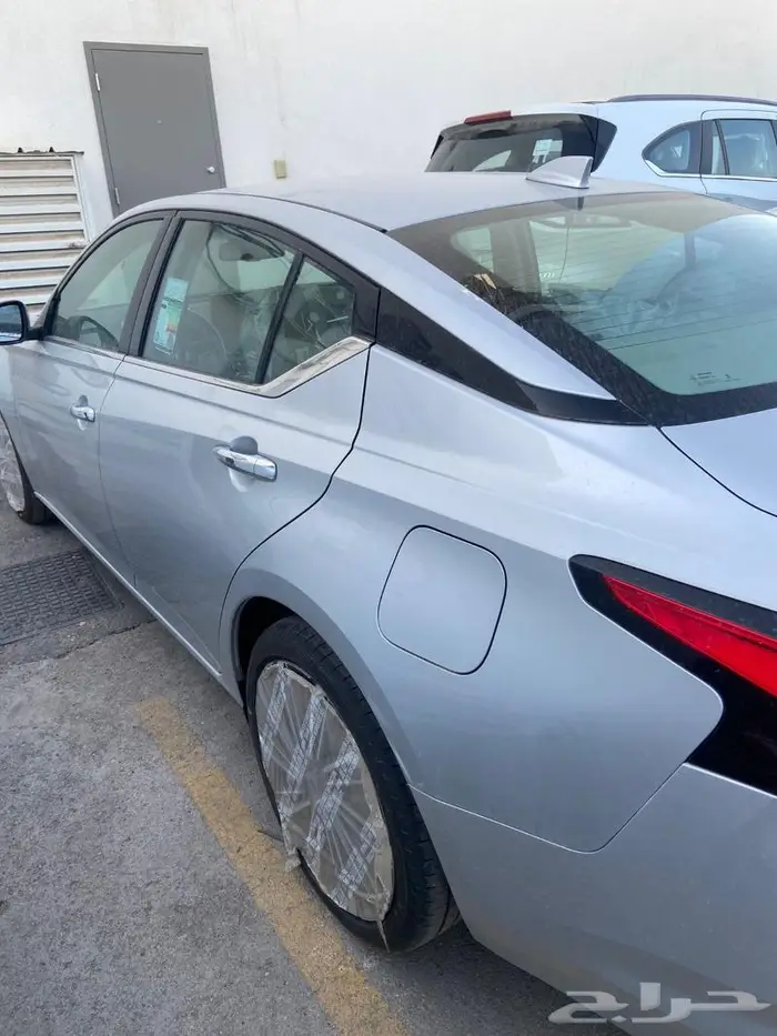 نيسان التيما نص فل 2024 وكيل بترومين 4