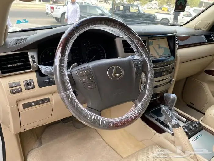 لكزس LX570موديل 2014 عداد 257 الف كم 7