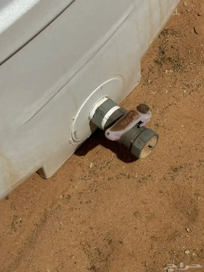 خزانين 4000الف التر للبيع شركت الوطني اربع طبقات معا غطا 9