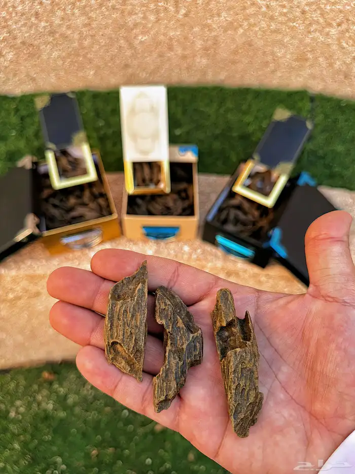 نقوة بخور مناسبات محصول ملكي (بقي علبتين) 2