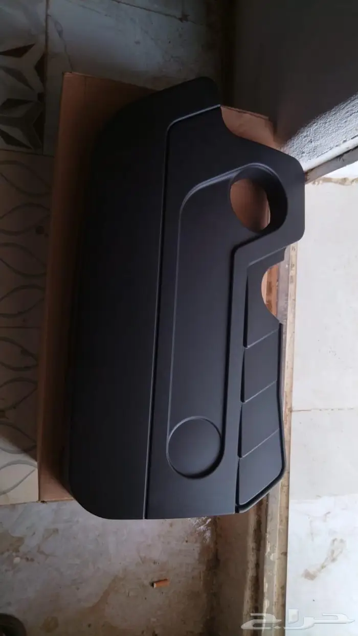 غطاء فوق المكينه ماليبو 1