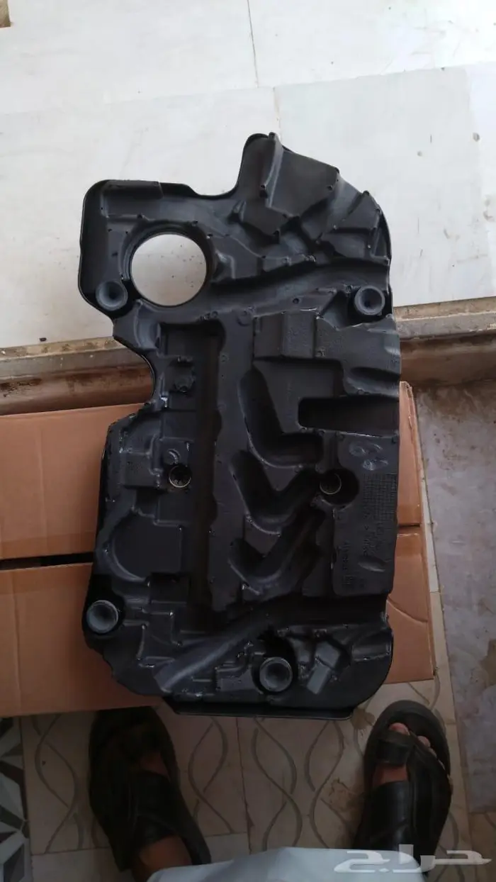 غطاء فوق المكينه ماليبو 2