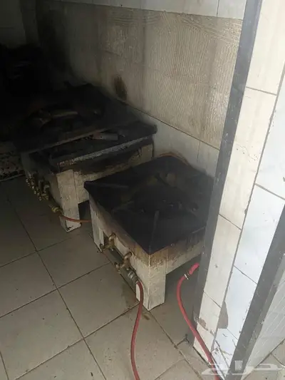 اغراض مطعم بحالة ممتازة للبيع 7